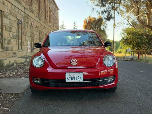 Used 2012 Volkswagen Beetle 2.0T image 28