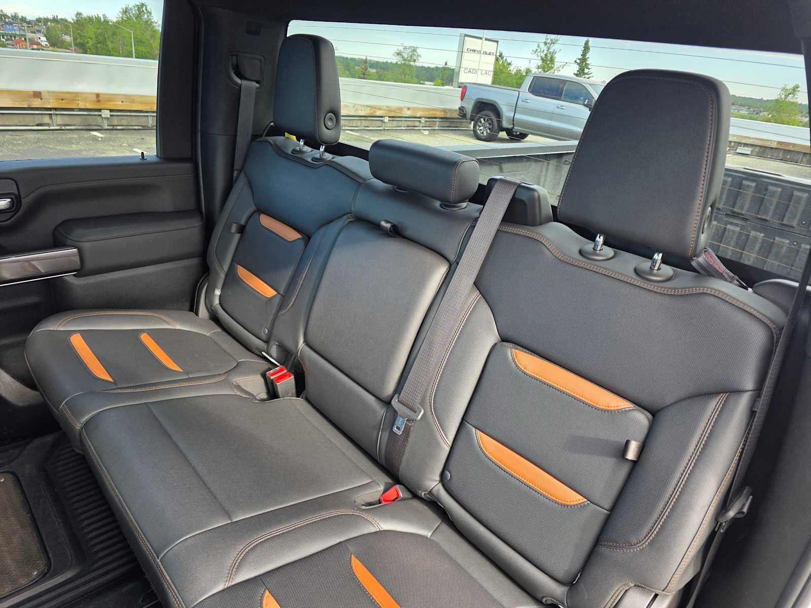 Used 2023 GMC Sierra 2500 AT4 w/ Snow Plow Prep/Camper Package AWD/4WD image 17