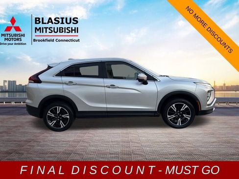Used 2023 Mitsubishi Eclipse Cross SE image 9