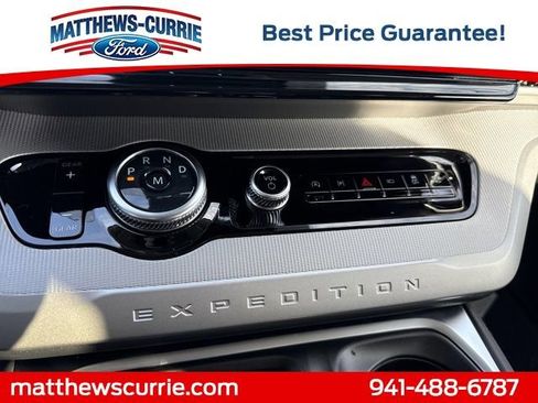 New 2025 Ford Expedition Active image 22