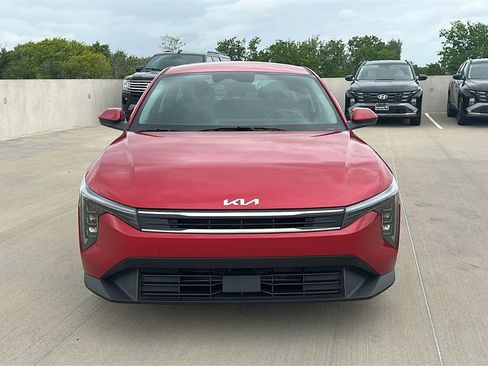 Used 2025 Kia K4 LXS image 7