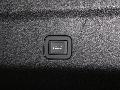 New 2026 Cadillac Escalade V image 40