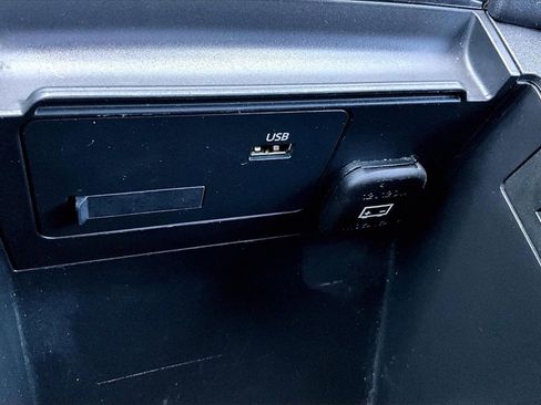 Used 2019 MAZDA MAZDA3 Hatchback image 15