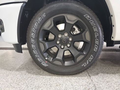 New 2026 RAM 1500 Big Horn AWD/4WD image 16