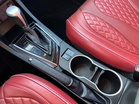 Used 2017 Toyota Corolla SE image 20