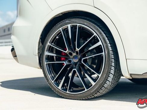 Used 2019 Maserati Levante Trofeo AWD/4WD image 69