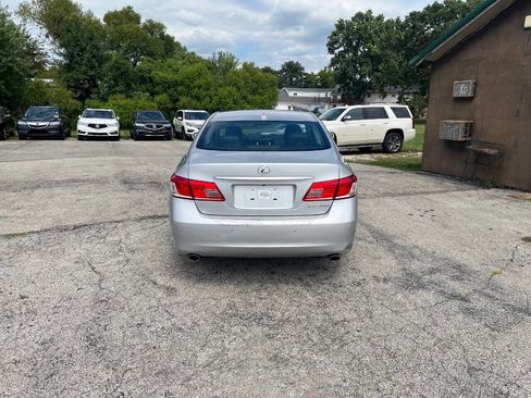 Used 2011 Lexus ES 350 image 4