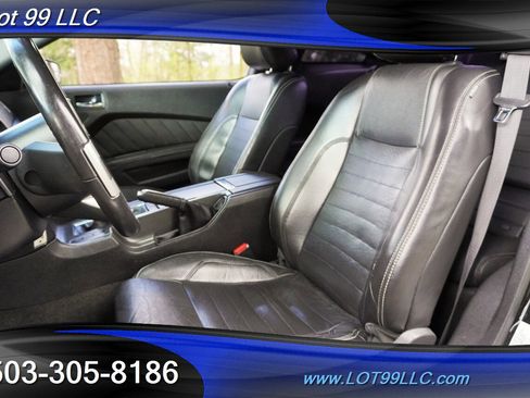 Used 2013 Ford Mustang GT Premium w/ Brembo Brake Pkg RWD image 2