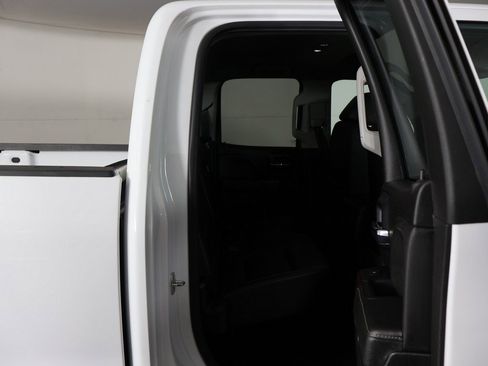 Used 2018 GMC Sierra 1500 SLT w/ SLT Premium Package image 30