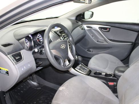 Used 2013 Hyundai Elantra GLS image 19