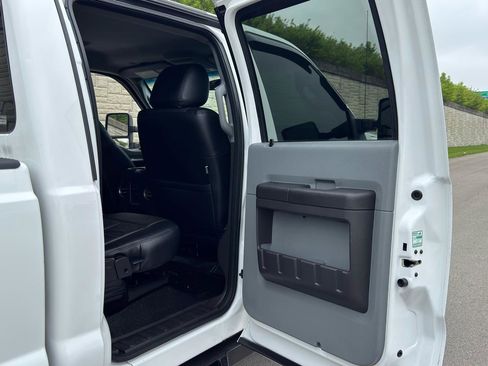 Used 2015 Ford F250 XL w/ Power Equipment Group image 42