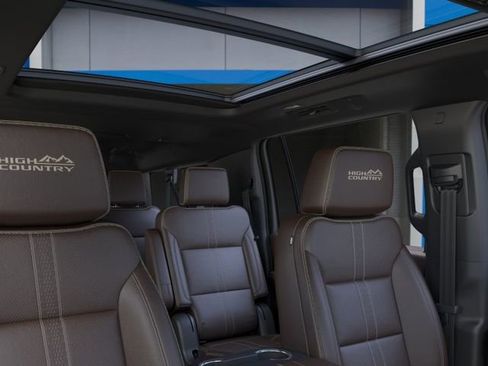 New 2026 Chevrolet Suburban High Country AWD/4WD image 24