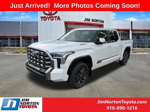 Used 2025 Toyota Tundra Platinum image 3