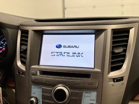 Used 2014 Subaru Outback 2.5i Limited AWD/4WD image 31