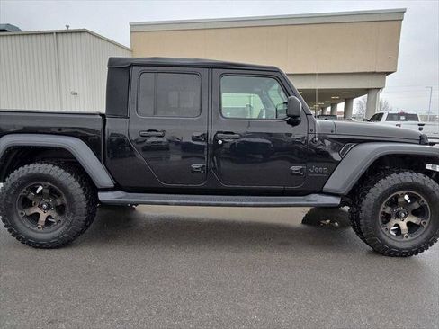 Used 2020 Jeep Gladiator Sport w/ Quick Order Package 24S image 4