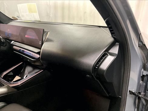 Used 2025 BMW X3 xDrive30i image 13