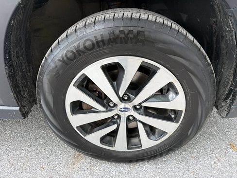 Certified 2024 Subaru Outback Premium AWD/4WD image 15