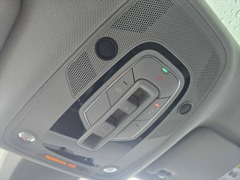 Used 2024 Audi Q5 2.0T Premium image 34