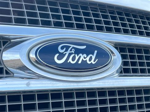 Used 2011 Ford F150 Lariat image 12