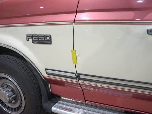 Used 1994 Ford F250 XLT RWD image 28