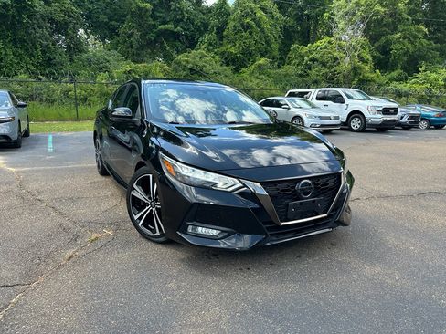 Used 2020 Nissan Sentra SR image 1