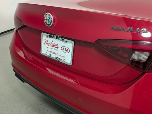 Used 2019 Alfa Romeo Giulia w/ Nero Edizione RWD image 8