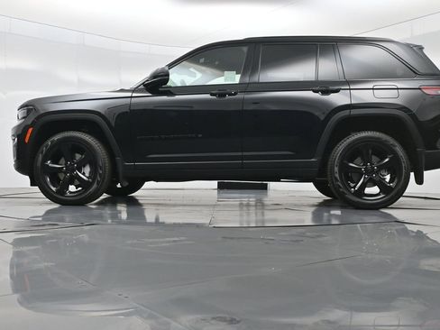 New 2025 Jeep Grand Cherokee Limited w/ Luxury Tech Group II image 47