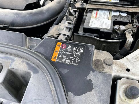 Used 2020 GMC Acadia SLT image 33