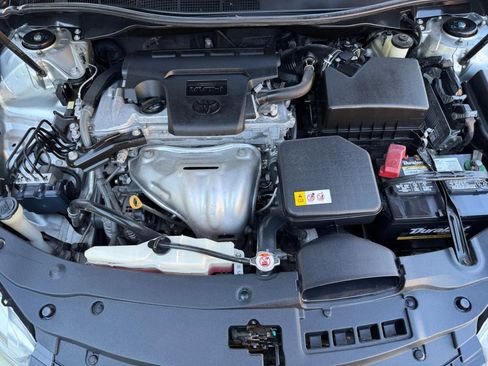 Used 2017 Toyota Camry SE image 22