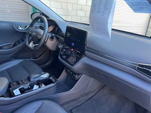 Used 2020 Hyundai Ioniq Limited image 19