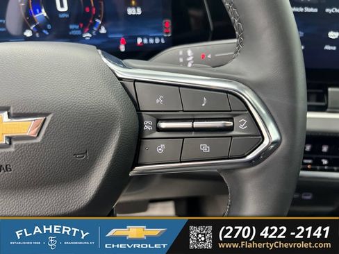 Used 2025 Chevrolet Equinox LT FWD image 23