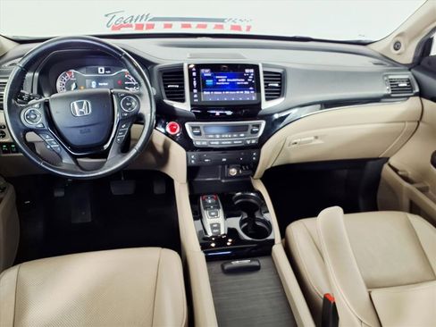 Used 2018 Honda Pilot Elite image 11