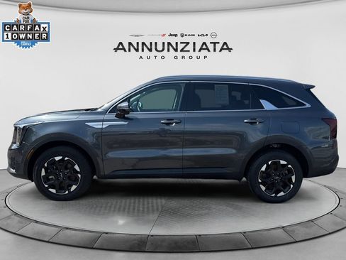Certified 2024 Kia Sorento S AWD/4WD image 2