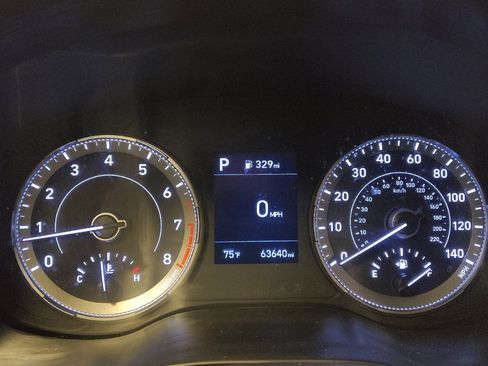 Used 2022 Hyundai Venue SE FWD image 23