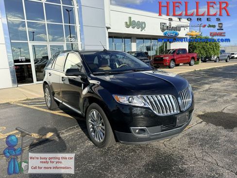 Used 2013 Lincoln MKX FWD image 1