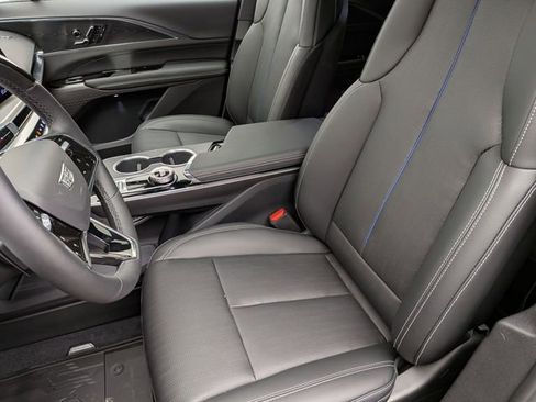 New 2026 Cadillac Lyriq Luxury image 20