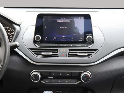 Used 2022 Nissan Altima 2.5 SV AWD/4WD image 18