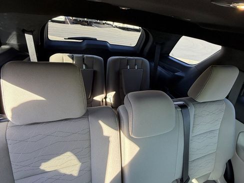 Used 2012 Ford Explorer FWD image 12
