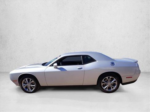 Used 2021 Dodge Challenger SXT w/ Driver Convenience Group AWD/4WD image 2