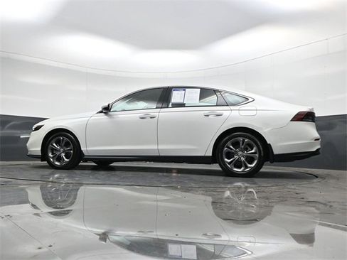 Used 2024 Honda Accord EX image 35