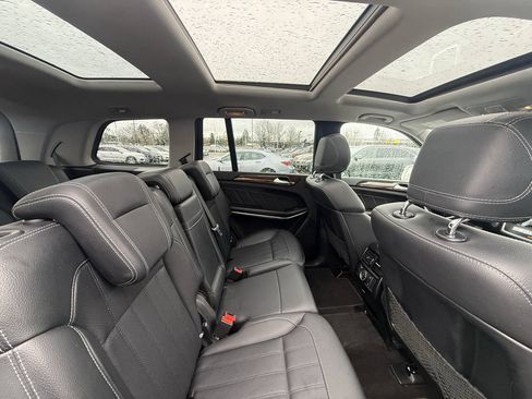 Used 2013 Mercedes-Benz GL 450 4MATIC image 17