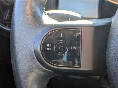 Used 2023 MINI Cooper SE image 11