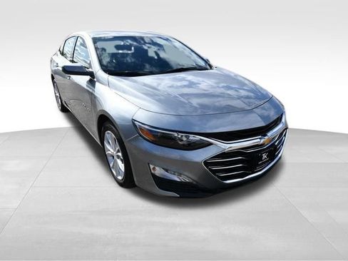 Used 2025 Chevrolet Malibu LT FWD image 9