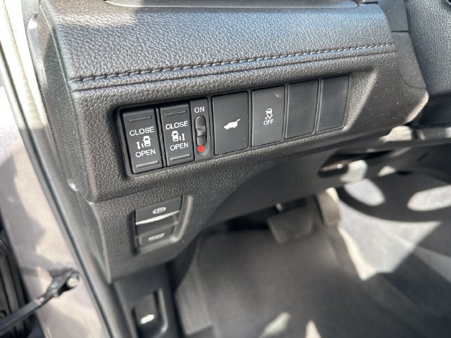 Used 2025 Honda Odyssey EX-L image 21