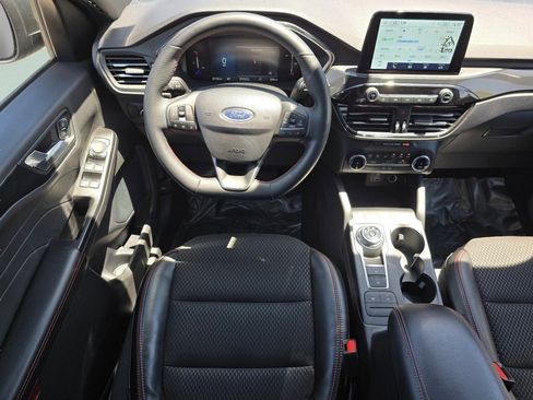 Used 2025 Ford Escape ST-Line AWD/4WD image 30