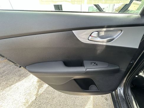 Certified 2024 Kia Forte LXS image 29