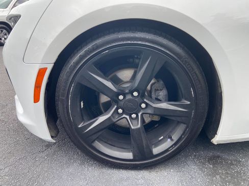 Used 2017 Chevrolet Camaro LT image 22