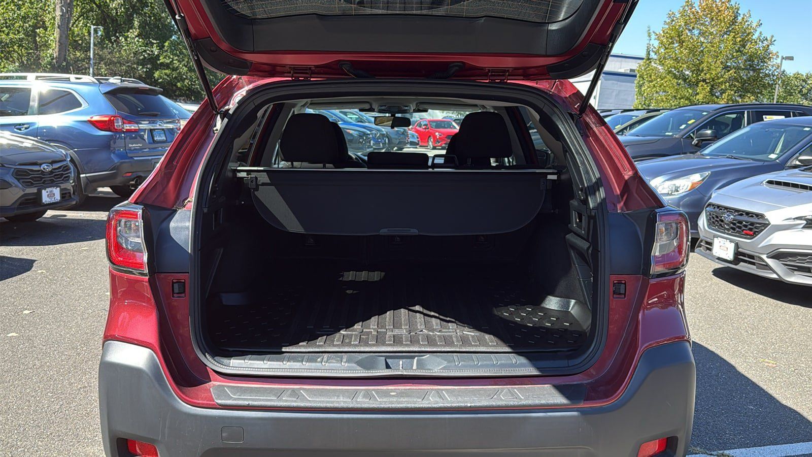 Certified 2025 Subaru Outback Premium AWD/4WD image 25
