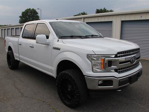 Used 2018 Ford F150 XLT w/ Equipment Group 302A Luxury AWD/4WD image 4