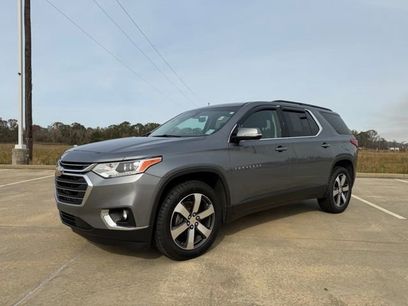 Used 2020 Chevrolet Traverse LT w/ LT Premium Package